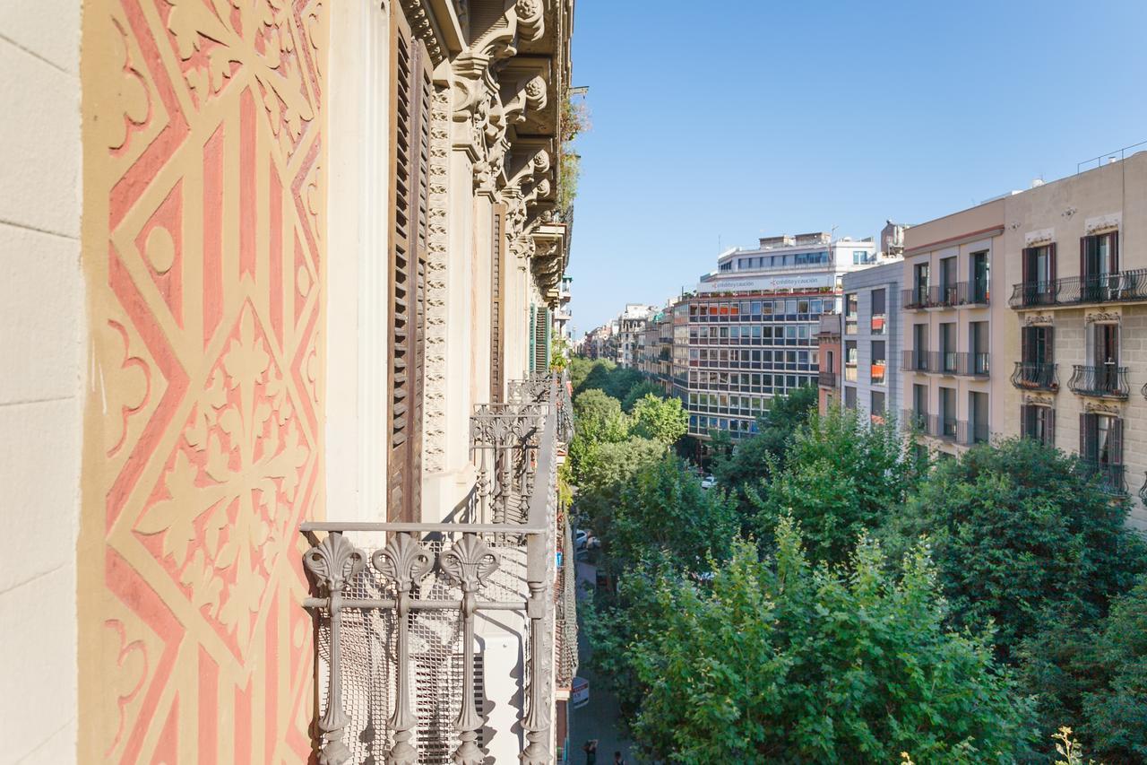 Flateli Aribau Apartment Barcelona Bagian luar foto