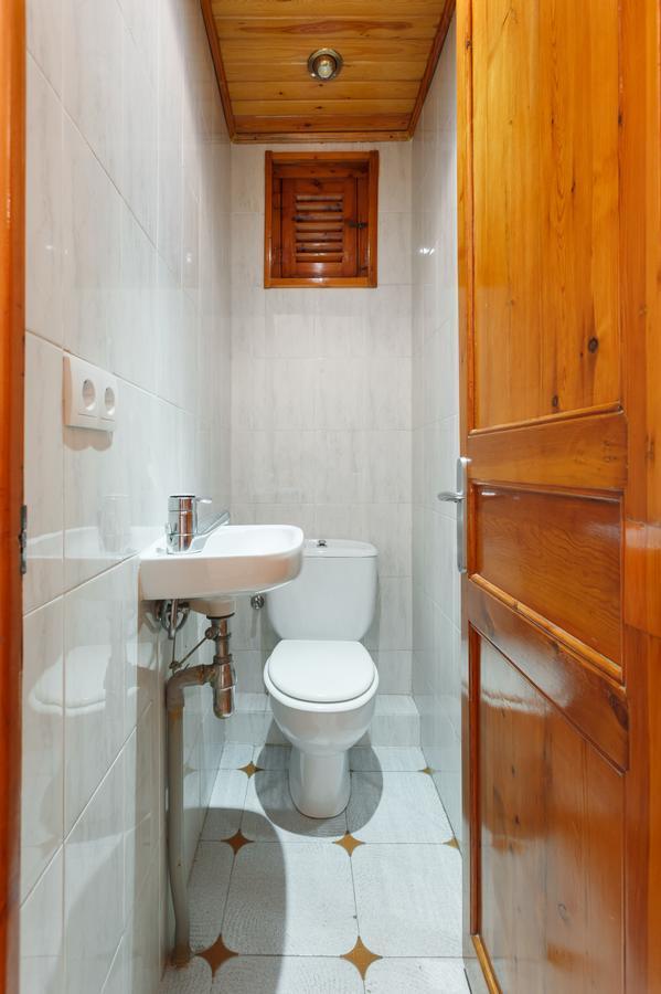 Flateli Aribau Apartment Barcelona Bagian luar foto